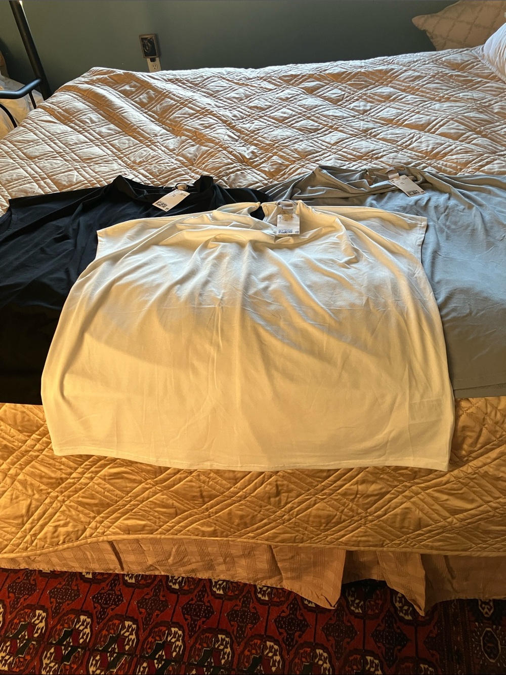H&M Women's Short-Sleeve Tops - Black, White, Light Gray